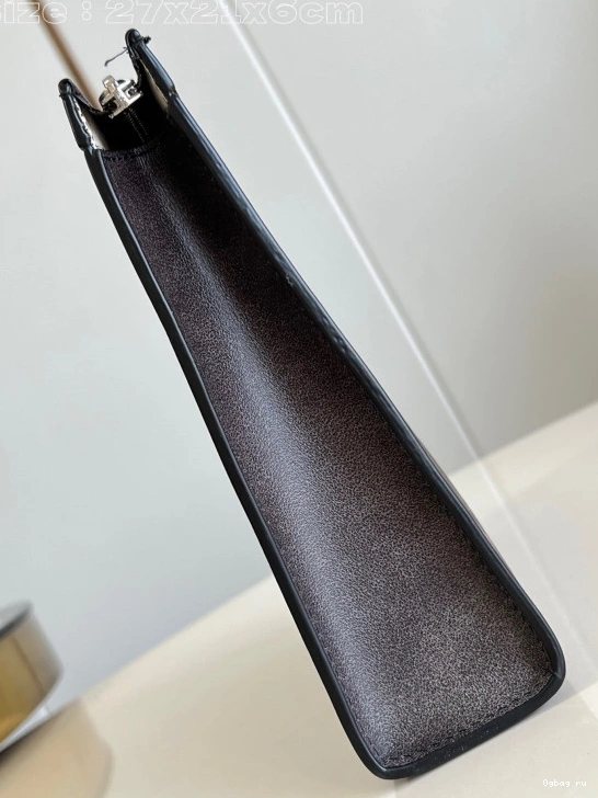 POCHETTE VOYAGE-27*21*6CM VUITTON LOUIS 0726